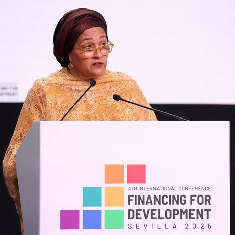 Amina J. Mohammed, stellvertretende Generalsekretärin der Vereinten Nationen bei der UN-Konferenz für Entwicklungsfinanzierung in Sevilla am 30.6.2025